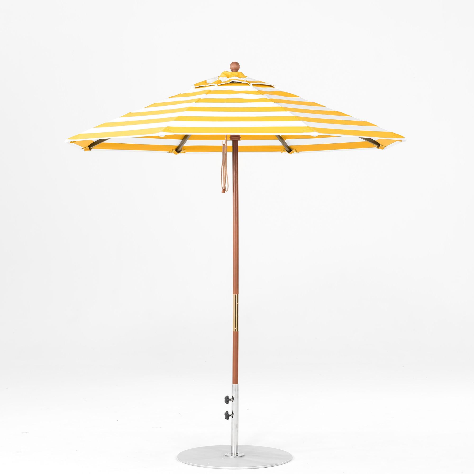 7.5 Ft. Pulley Lift Indonesian Hardwood Market Umbrella by