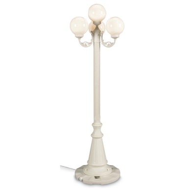 White European Four Globe Outdoor Patio Lamp with White Globes